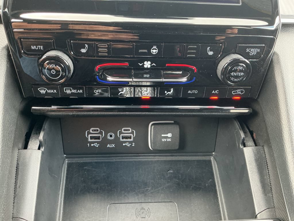 Certified 2025 Jeep Grand Cherokee Laredo X w/ Luxury Tech Group I AWD/4WD image 23