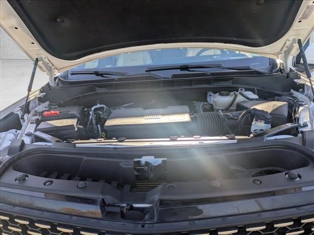 Used 2021 Cadillac Escalade Premium Luxury w/ Driver Assist Tech Package image 24