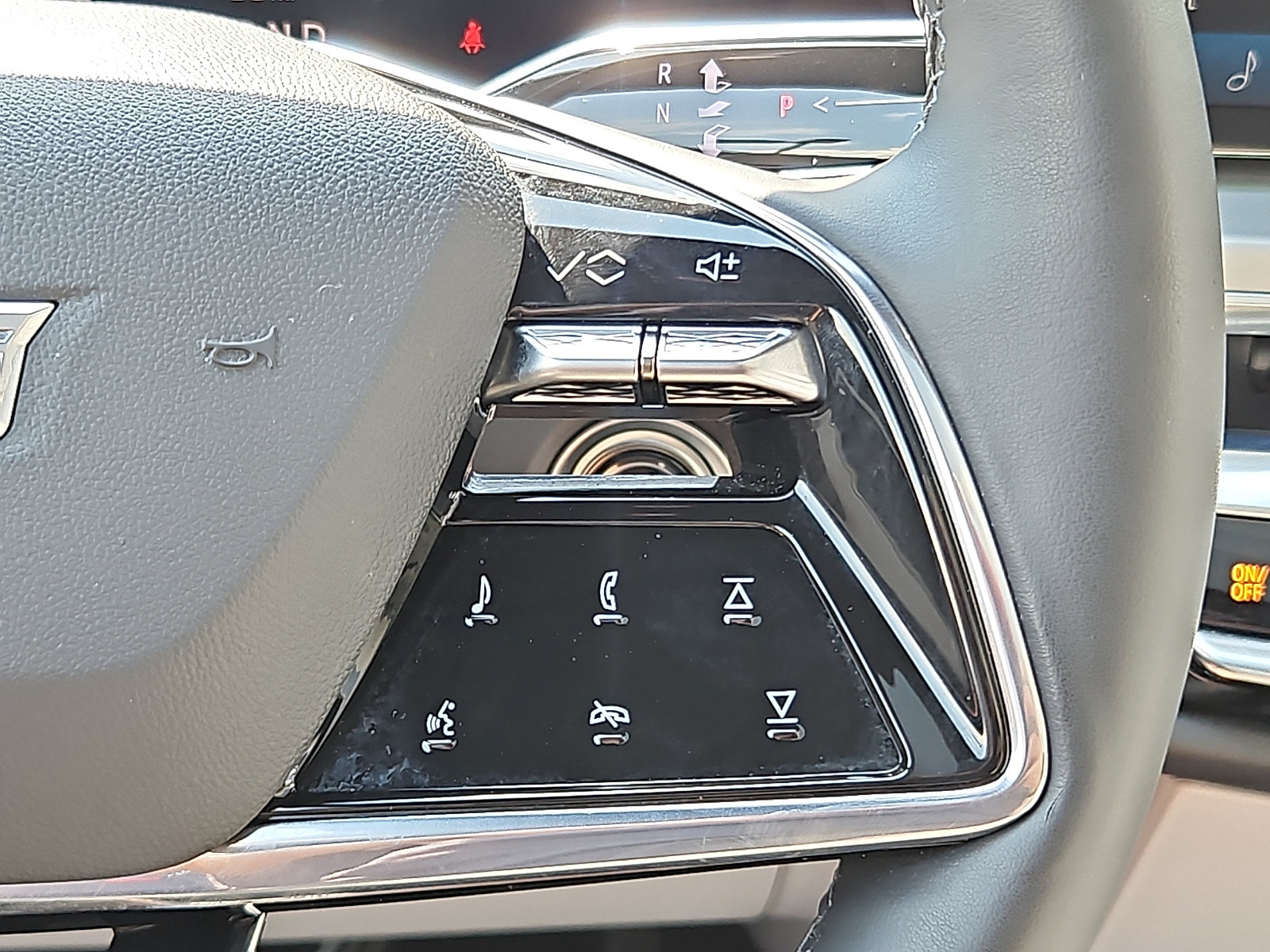 Certified 2024 Cadillac Lyriq Luxury w/ LPO, Floor Liner Package AWD/4WD image 22