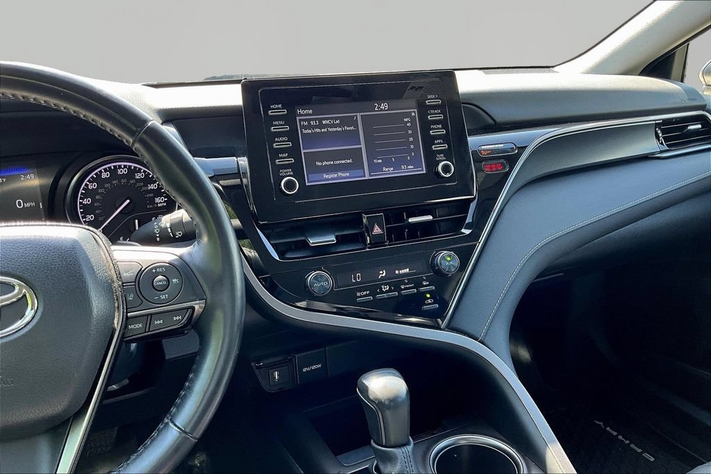 Used 2024 Toyota Camry SE FWD image 11