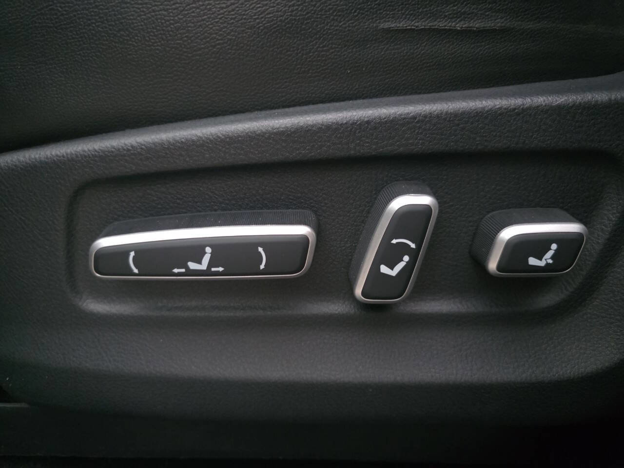 Used 2012 Hyundai Veracruz Limited image 16