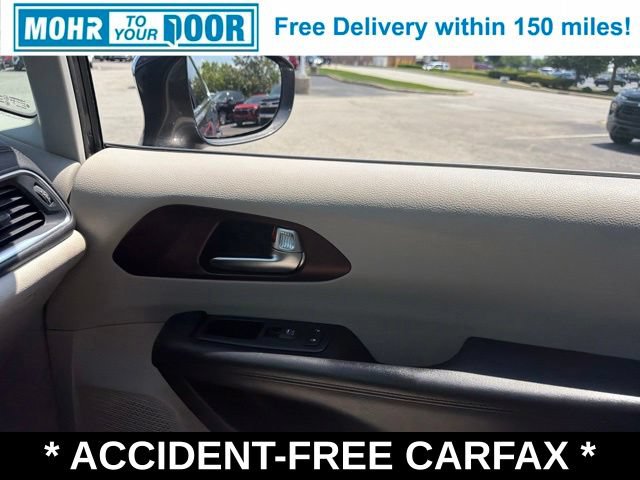 Used 2019 Chrysler Pacifica Limited FWD image 28