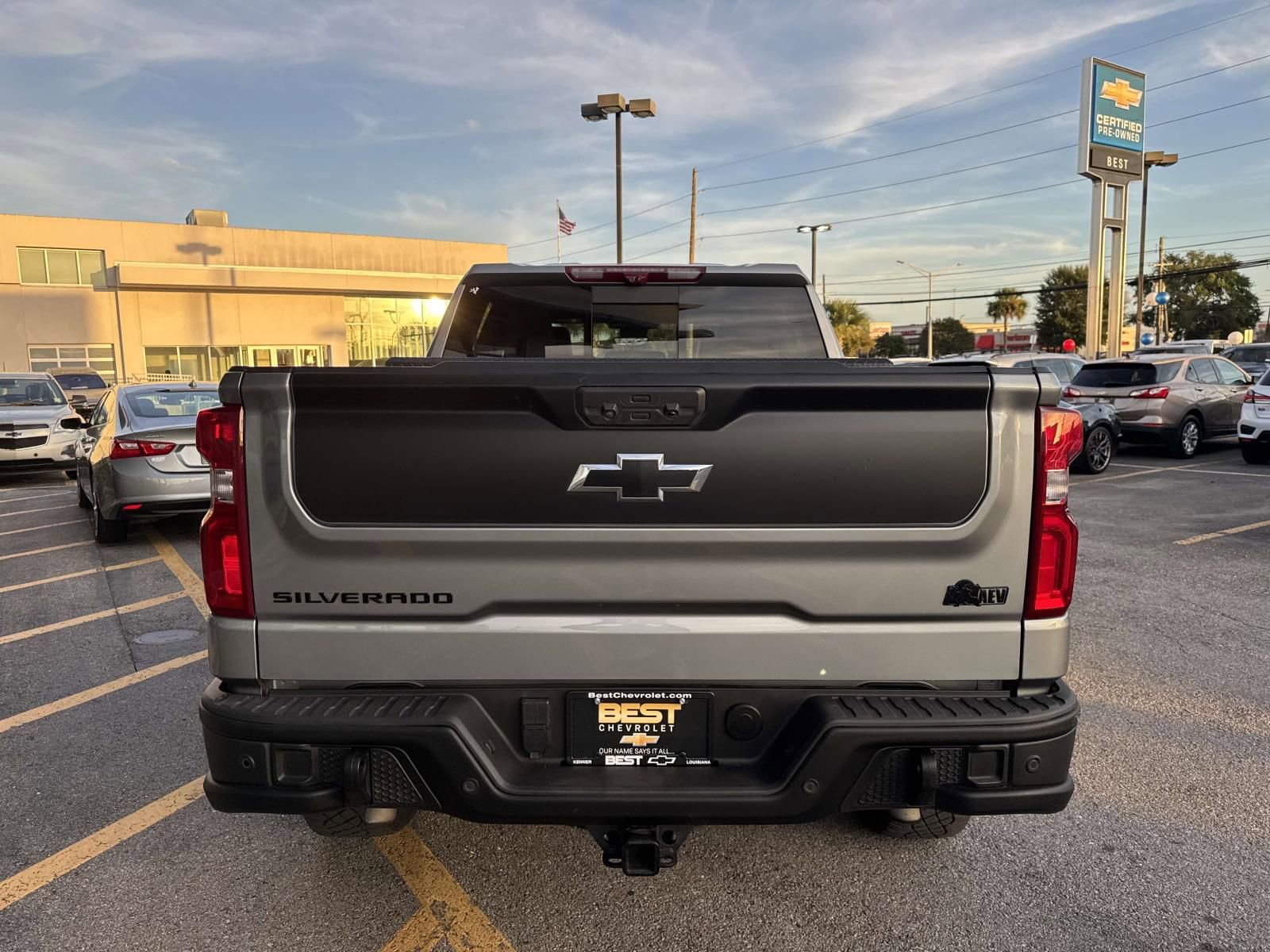 Used 2023 Chevrolet Silverado 1500 ZR2 w/ ZR2 Bison Edition AWD/4WD image 8