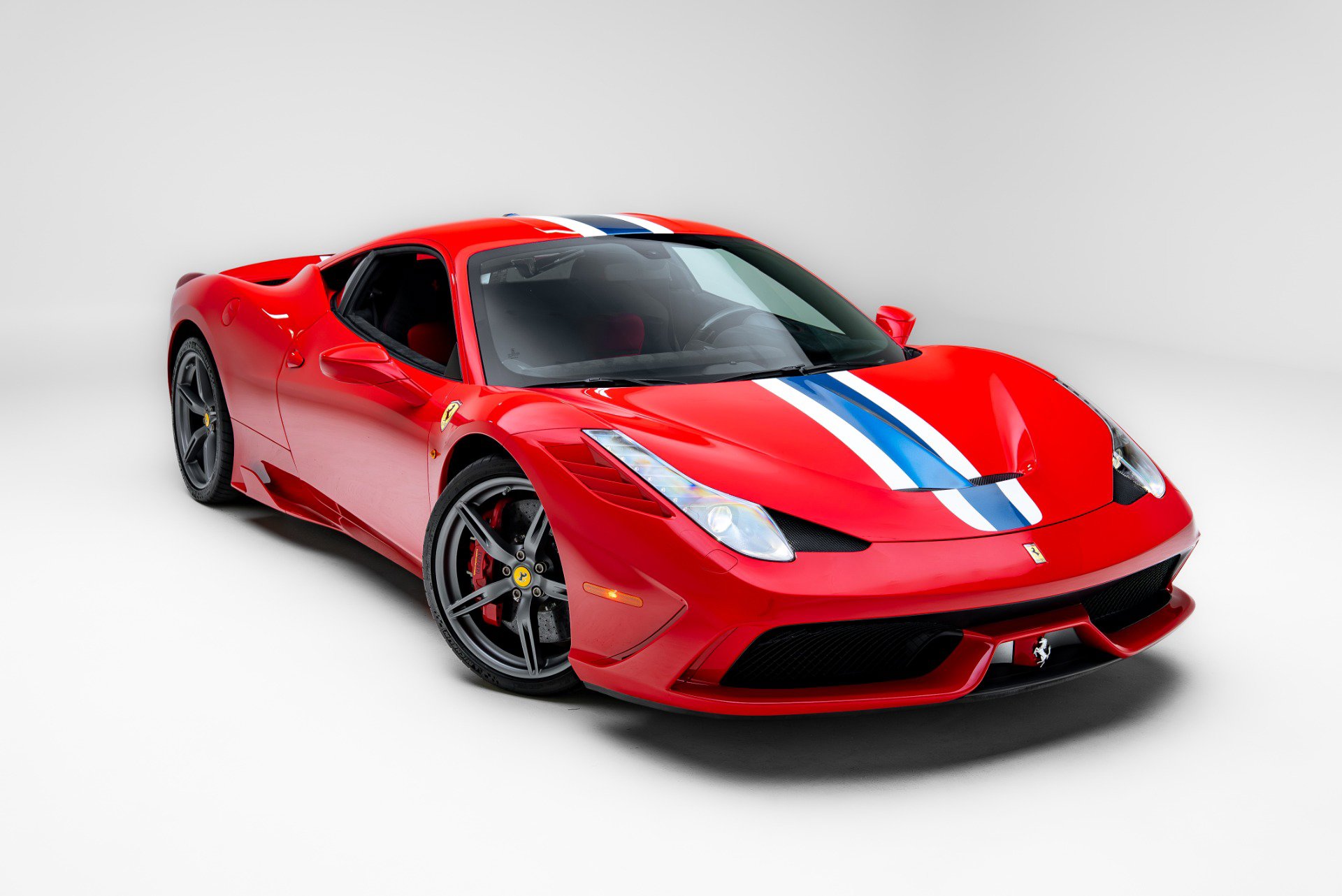 Used 2015 Ferrari 458 Speciale Coupe RWD image 28