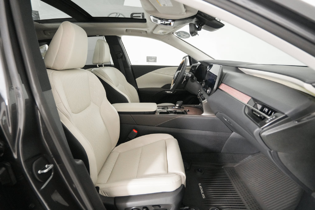 Certified 2025 Lexus RX 350 AWD w/ Convenience Package image 19