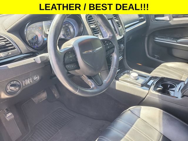 Used 2018 Chrysler 300 S RWD image 12