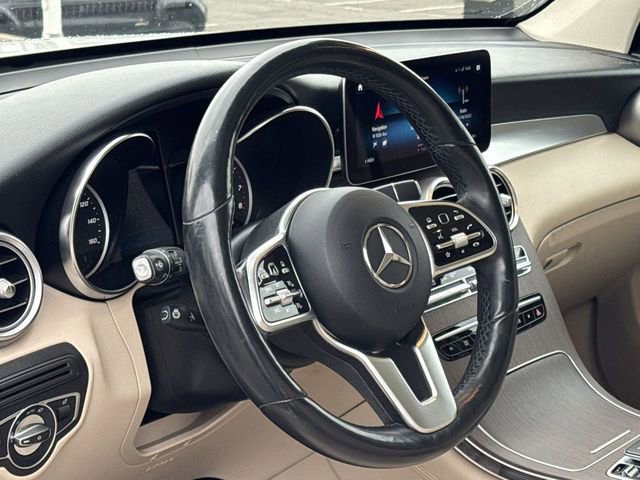 Used 2020 Mercedes-Benz GLC 300 4MATIC w/ Multimedia Package image 11