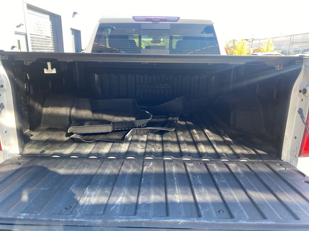 Used 2023 Chevrolet Silverado 1500 High Country w/ High Country Premium Package image 17