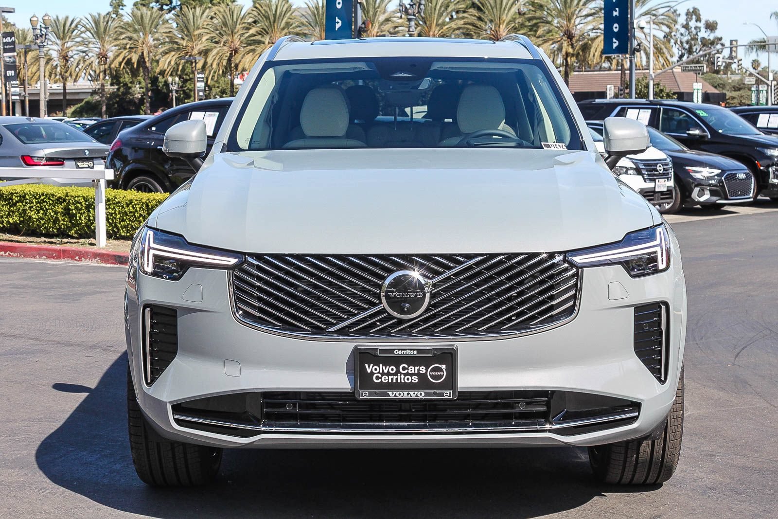 New 2026 Volvo XC90 B6 Ultra w/ Protection Package AWD/4WD image 2