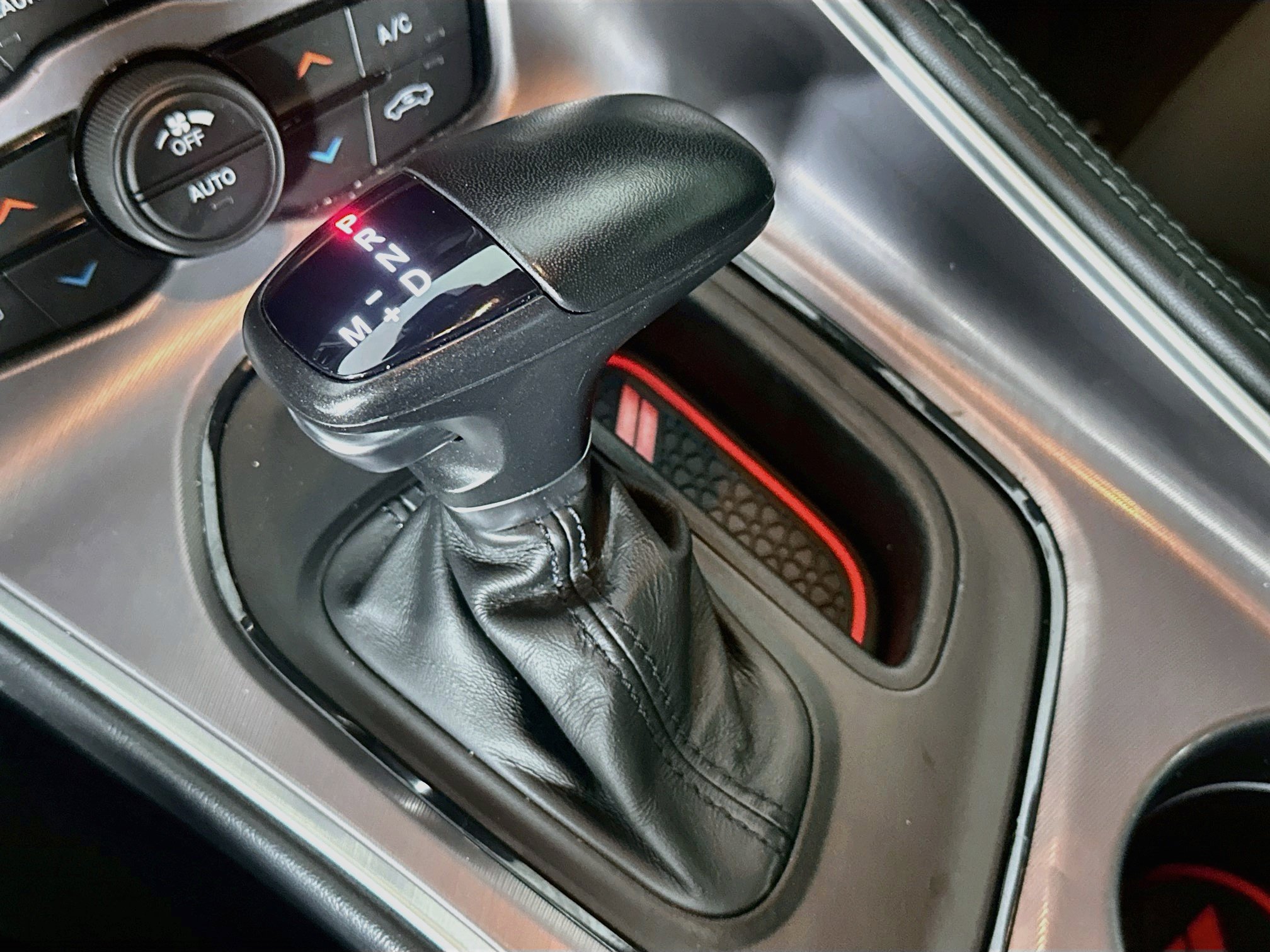 Used 2022 Dodge Challenger R/T Scat Pack w/ Driver Convenience Group RWD image 25
