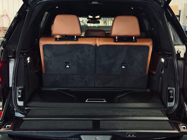 Certified 2025 BMW X7 M60i image 6