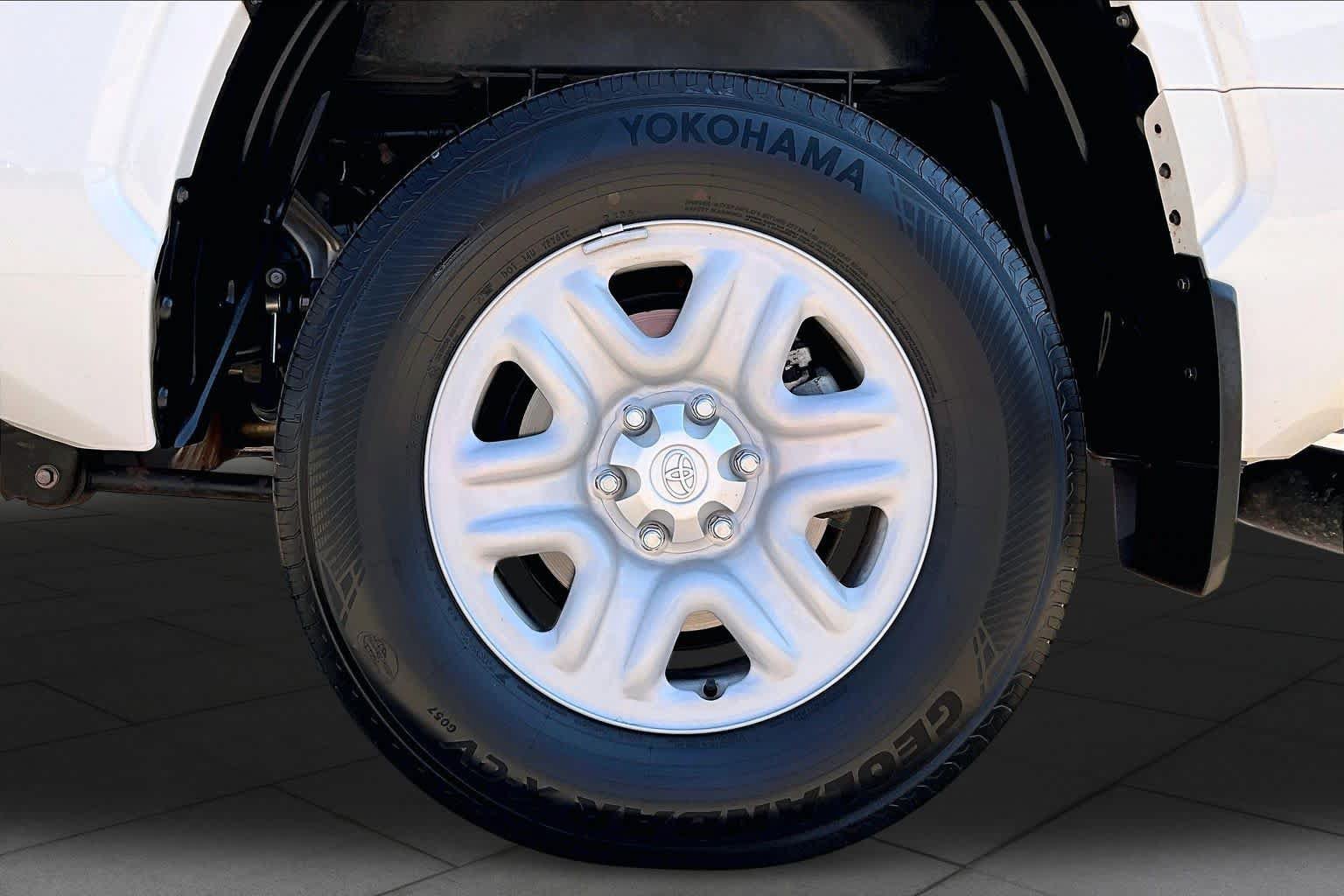 Used 2026 Toyota Tundra SR AWD/4WD image 11