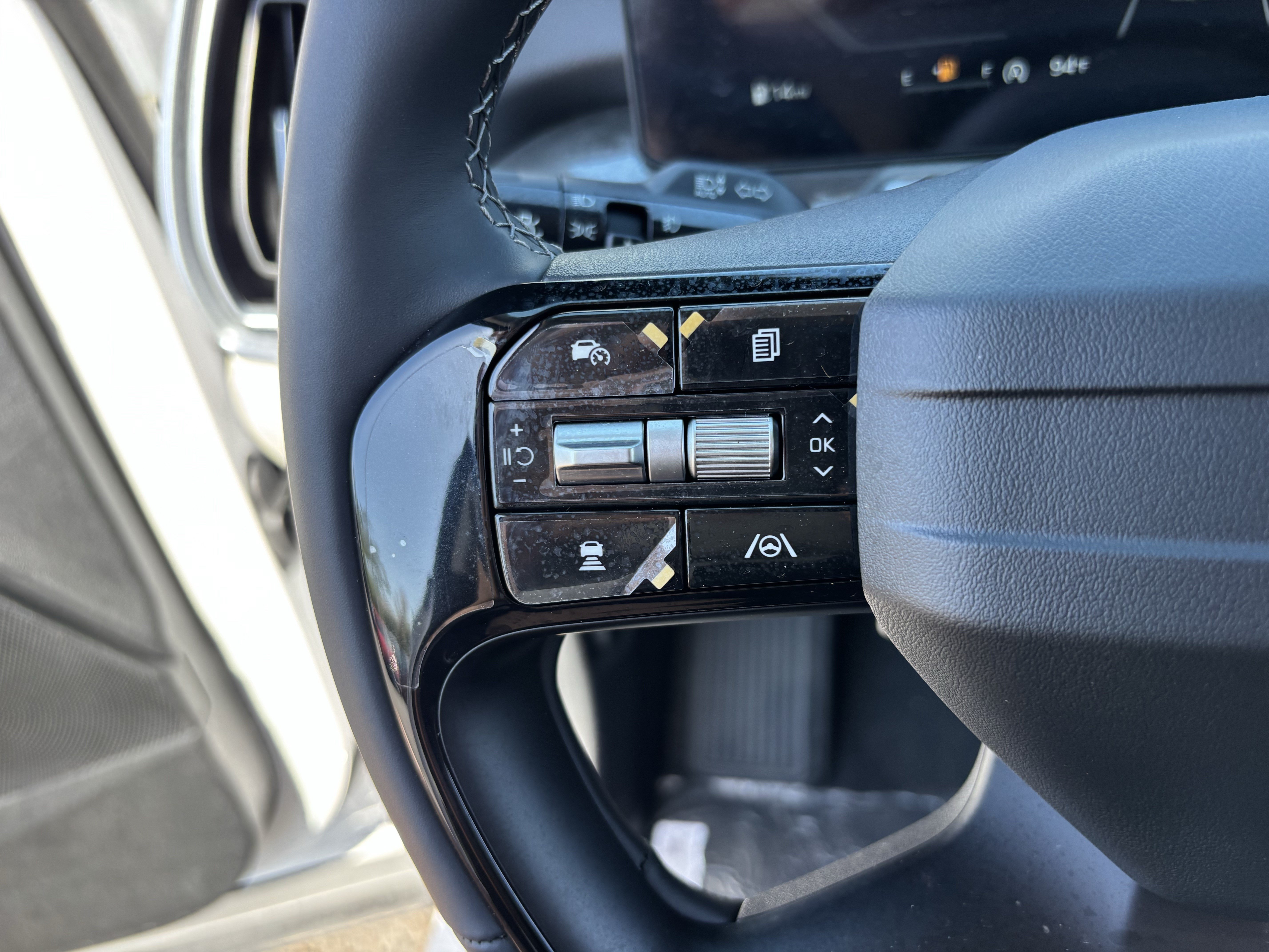 New 2026 Kia Sorento SX AWD/4WD image 25