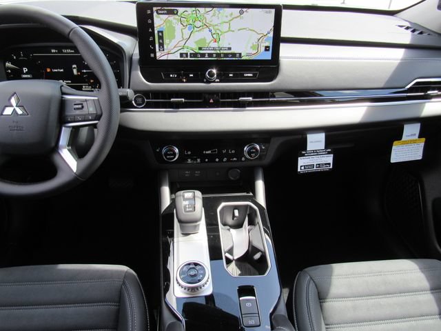 New 2026 Mitsubishi Outlander SE FWD image 19