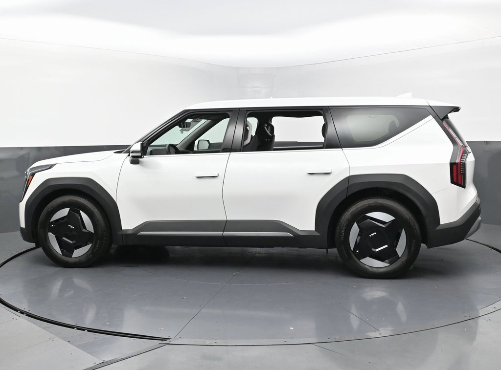 Used 2024 Kia EV9 Light Long Range image 10