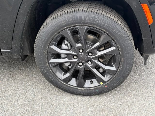 New 2026 Jeep Grand Cherokee Limited AWD/4WD image 11