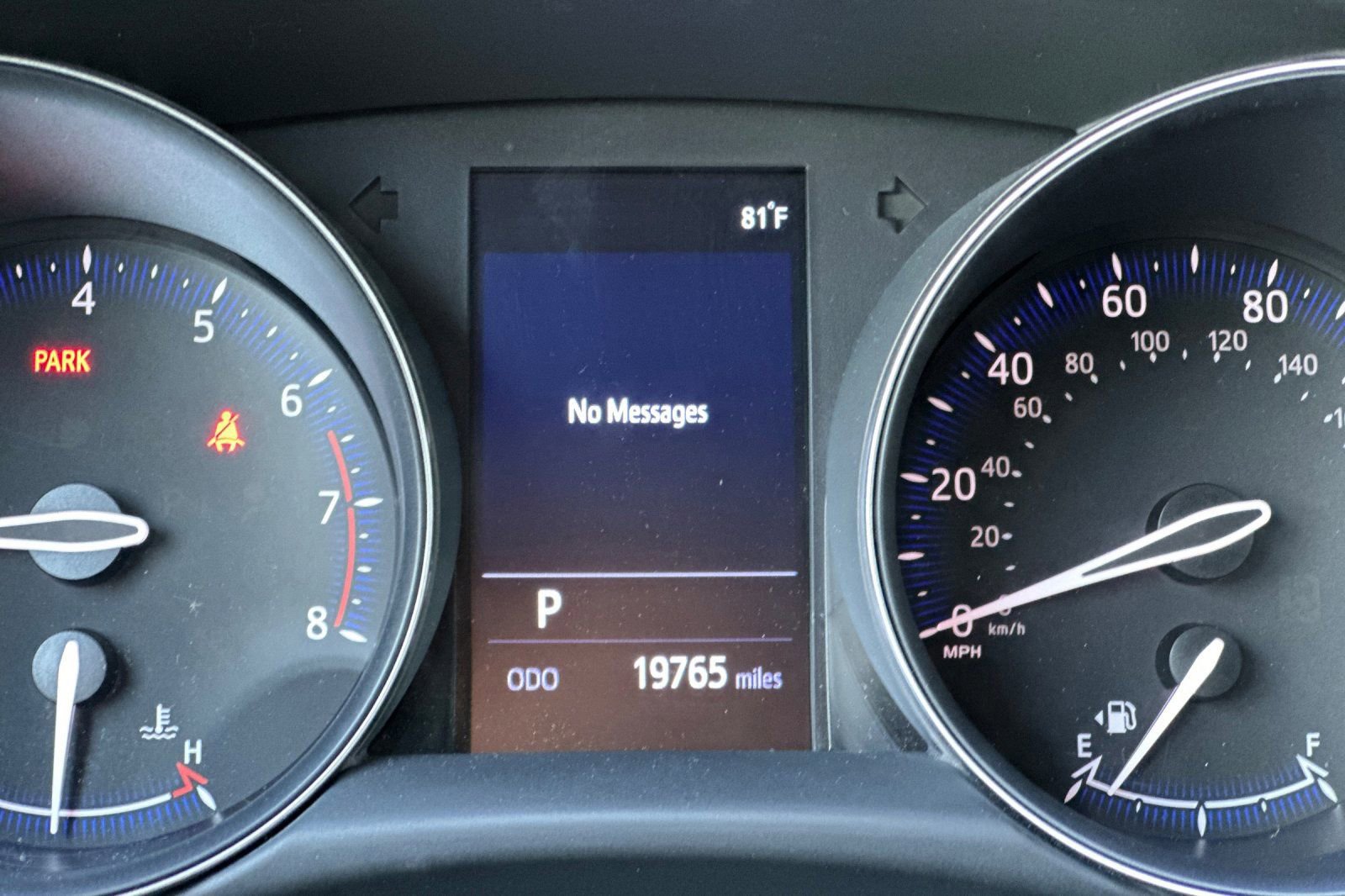 Used 2019 Toyota C-HR LE FWD image 24