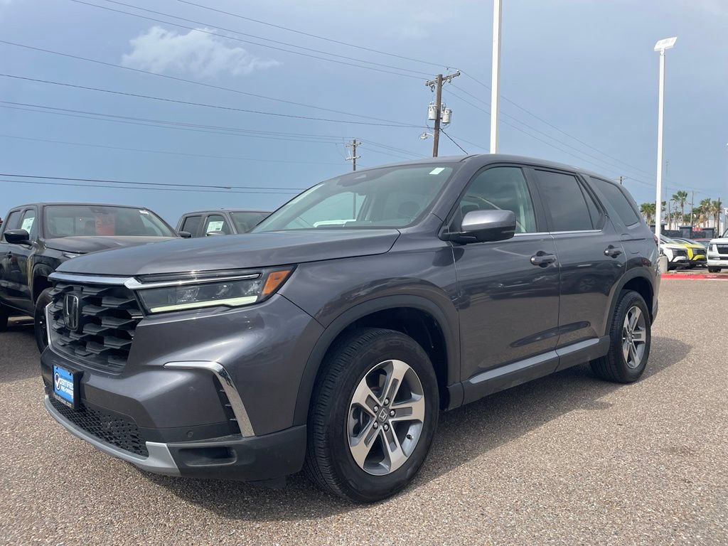 Used 2025 Honda Pilot EX-L image 3