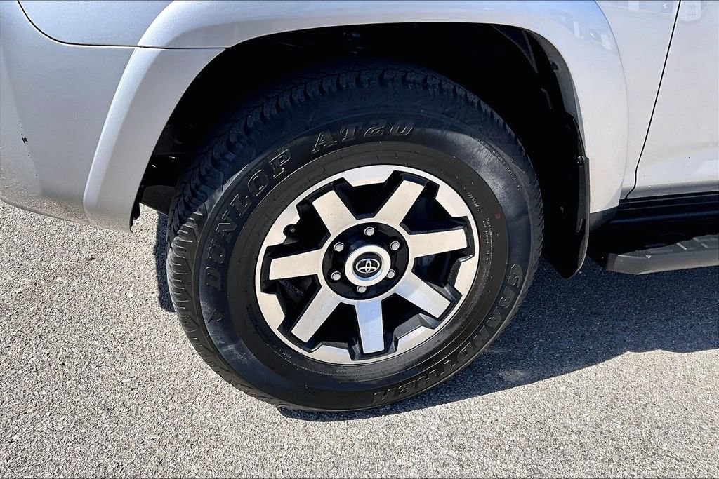 Used 2024 Toyota 4Runner TRD Off-Road Premium image 12