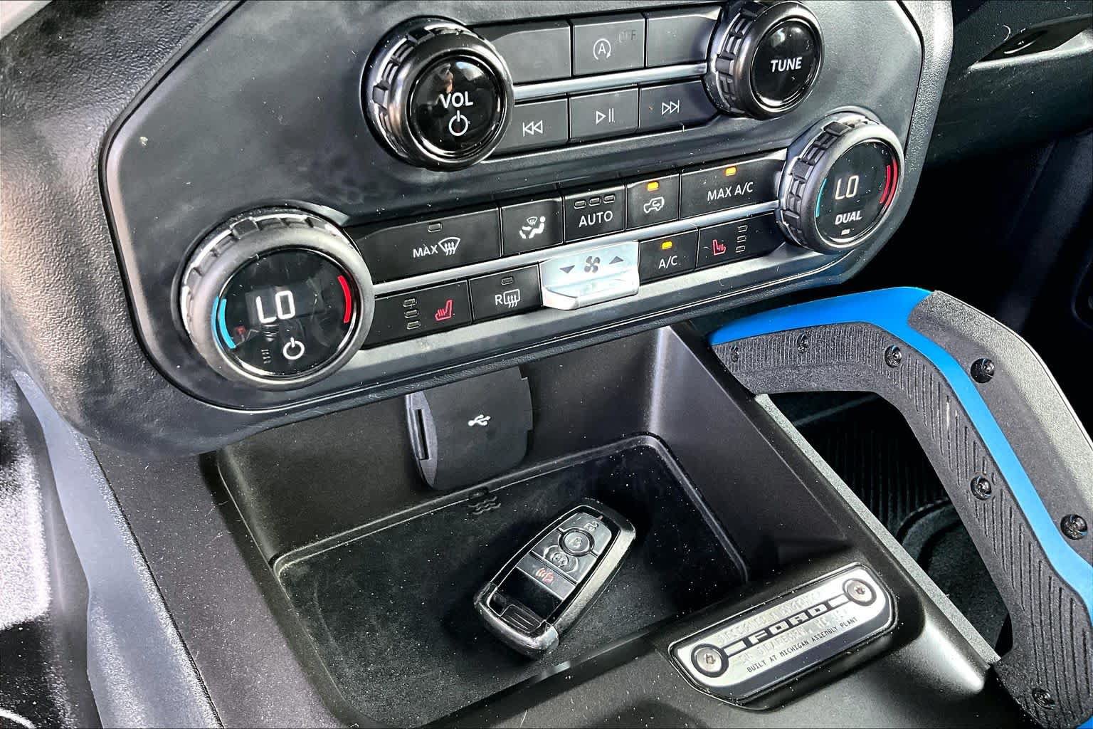 Used 2023 Ford Bronco Black Diamond AWD/4WD image 15