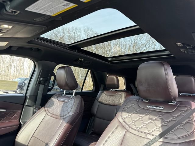 Used 2025 Ford Explorer Platinum w/ LUX Leather Package AWD/4WD image 37