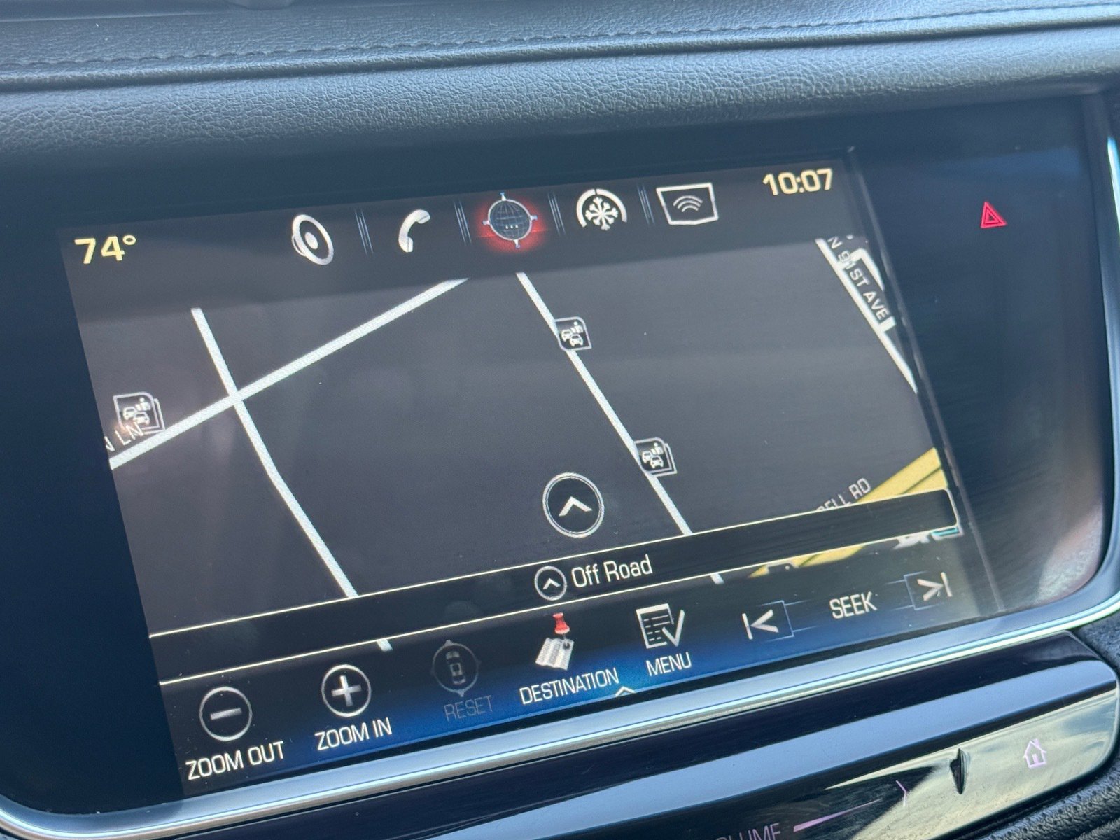Used 2018 Cadillac XT5 Premium Luxury w/ LPO, Black Ice Package FWD image 17