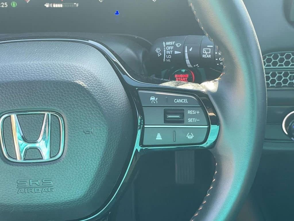 Used 2025 Honda HR-V Sport image 25