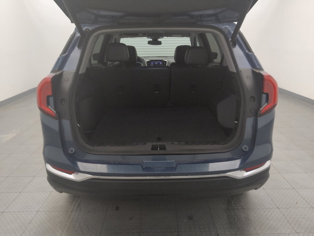 Used 2024 GMC Terrain SLT AWD/4WD image 29