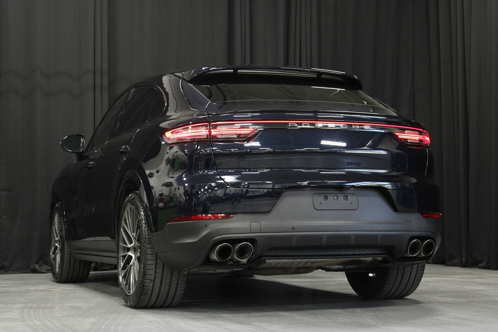 Certified 2021 Porsche Cayenne Coupe AWD/4WD image 21