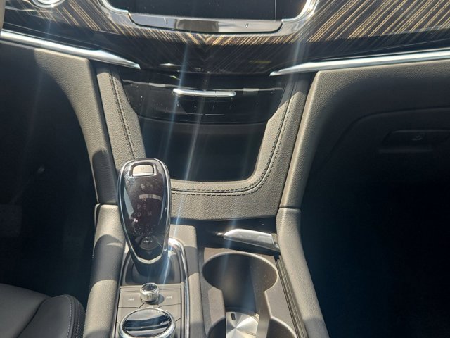 Used 2024 Cadillac XT6 Premium Luxury AWD/4WD image 15