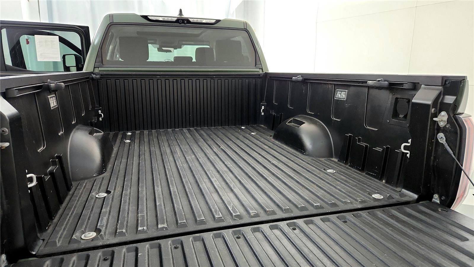Used 2023 Toyota Tundra Limited AWD/4WD image 15