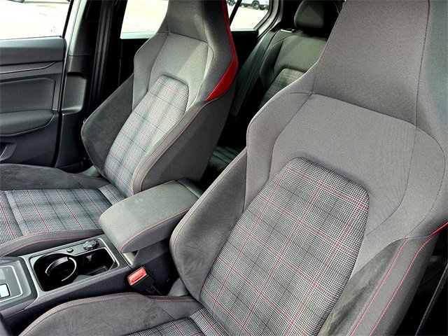 Used 2022 Volkswagen GTI SE image 13