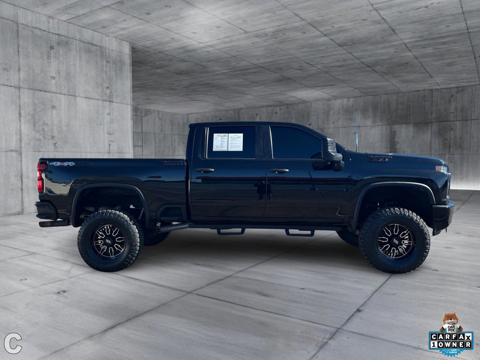 Used 2023 Chevrolet Silverado 2500 Custom w/ Custom Value Package image 6