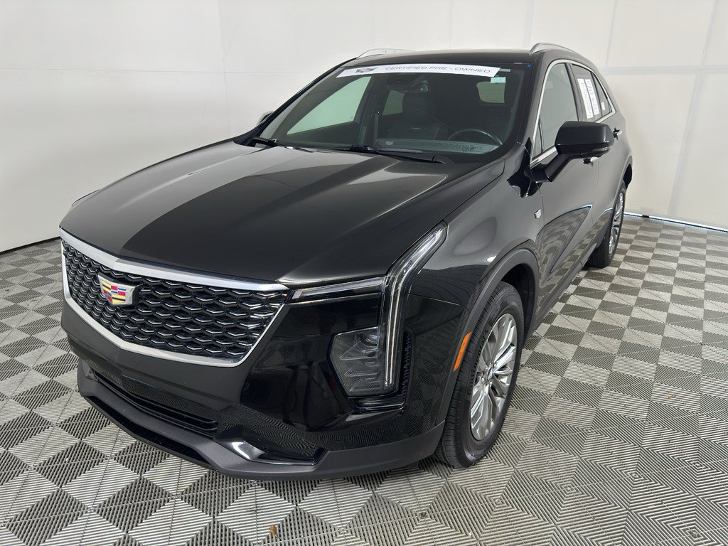 Certified 2025 Cadillac XT4 Premium Luxury FWD image 1