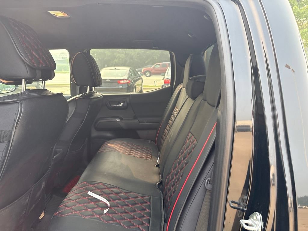 Used 2021 Toyota Tacoma TRD Sport AWD/4WD image 21