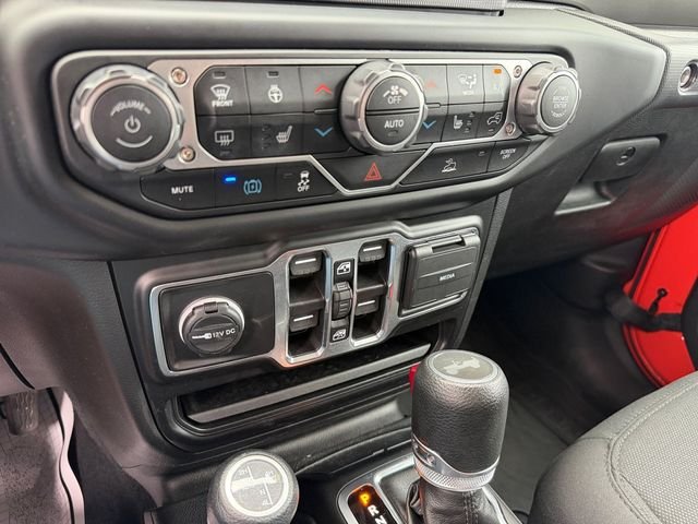 Certified 2023 Jeep Wrangler Unlimited w/ Cold Weather Group AWD/4WD image 20