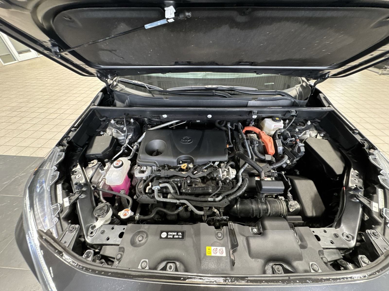 Used 2024 Toyota RAV4 XSE w/ Weather Package image 33