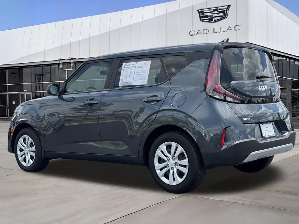 Used 2025 Kia Soul LX FWD image 6