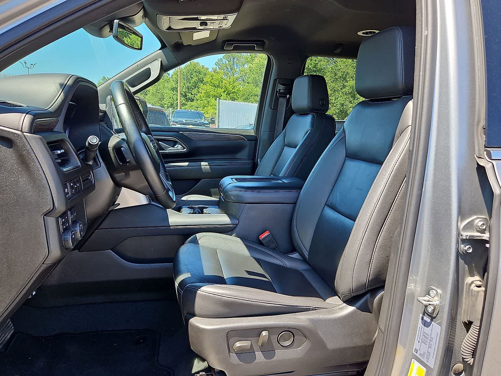 Used 2024 Chevrolet Tahoe LT AWD/4WD image 24