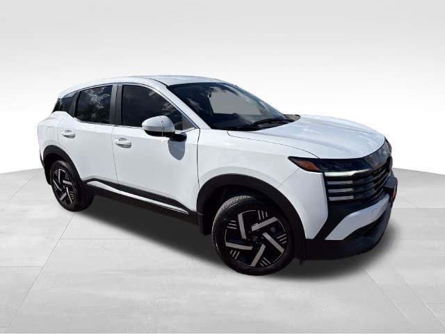 Certified 2025 Nissan Kicks SV