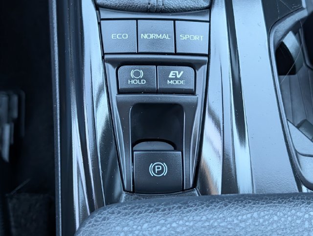 Used 2026 Toyota Camry LE FWD image 16