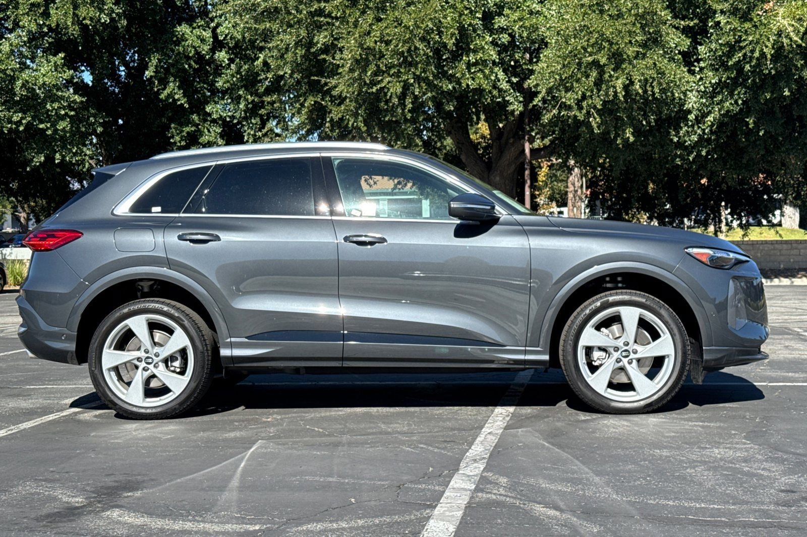 New 2025 Audi Q5 Premium Plus image 3