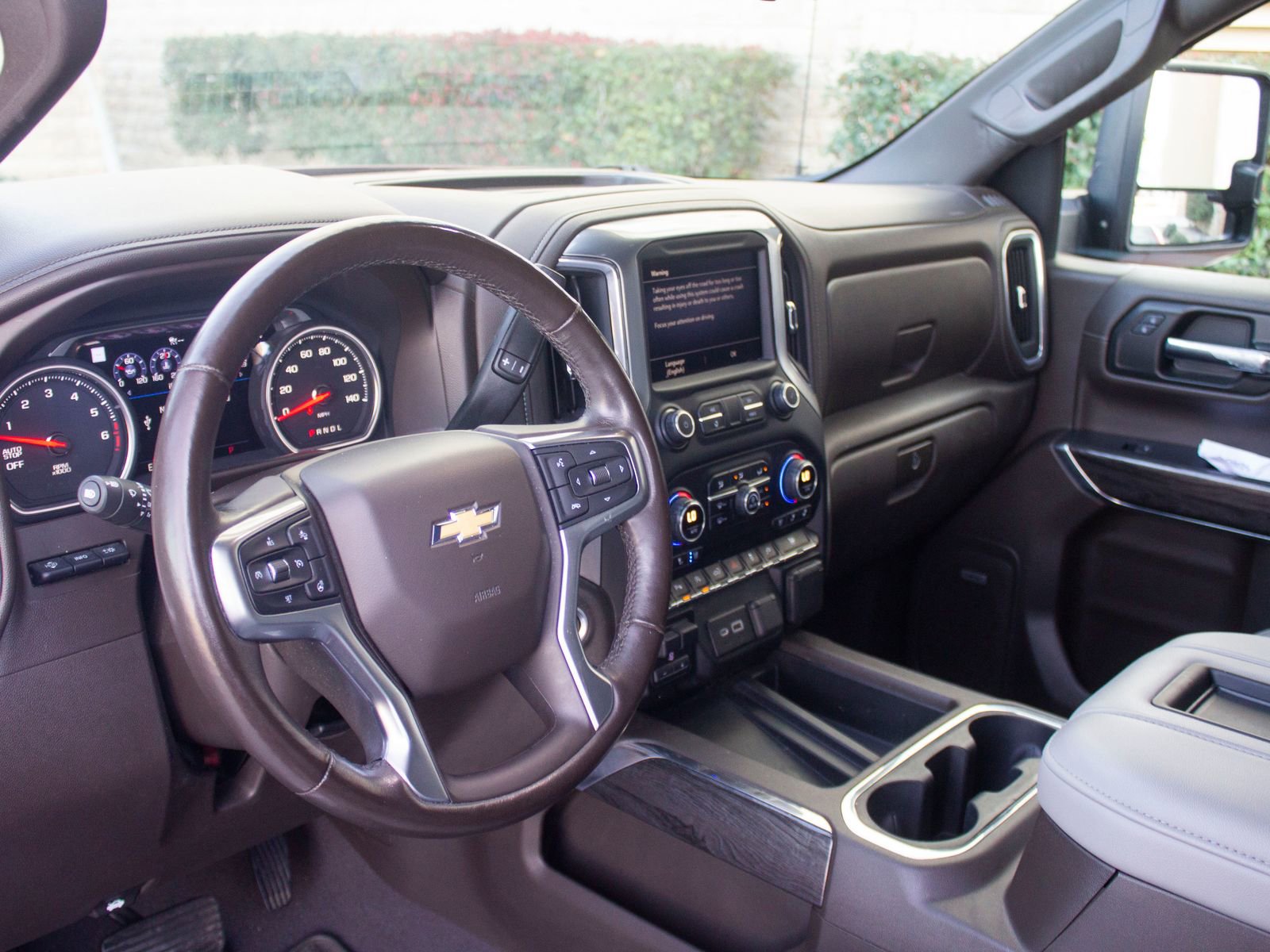Used 2020 Chevrolet Silverado 1500 LTZ w/ LTZ Premium Package AWD/4WD image 12