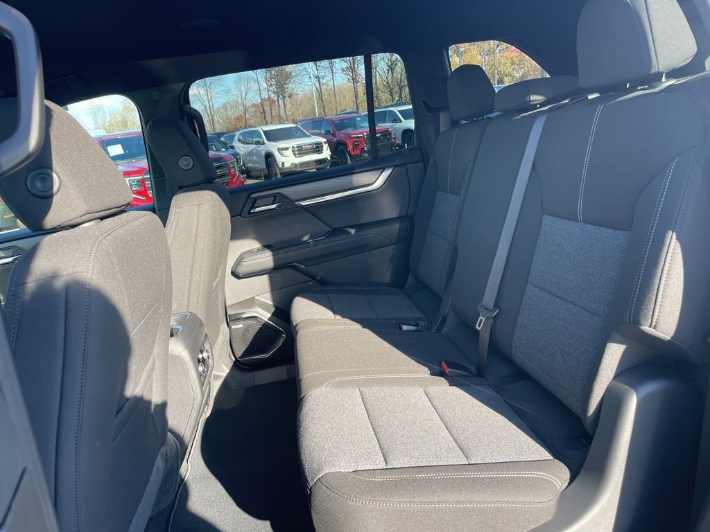 New 2026 GMC Acadia Elevation image 14