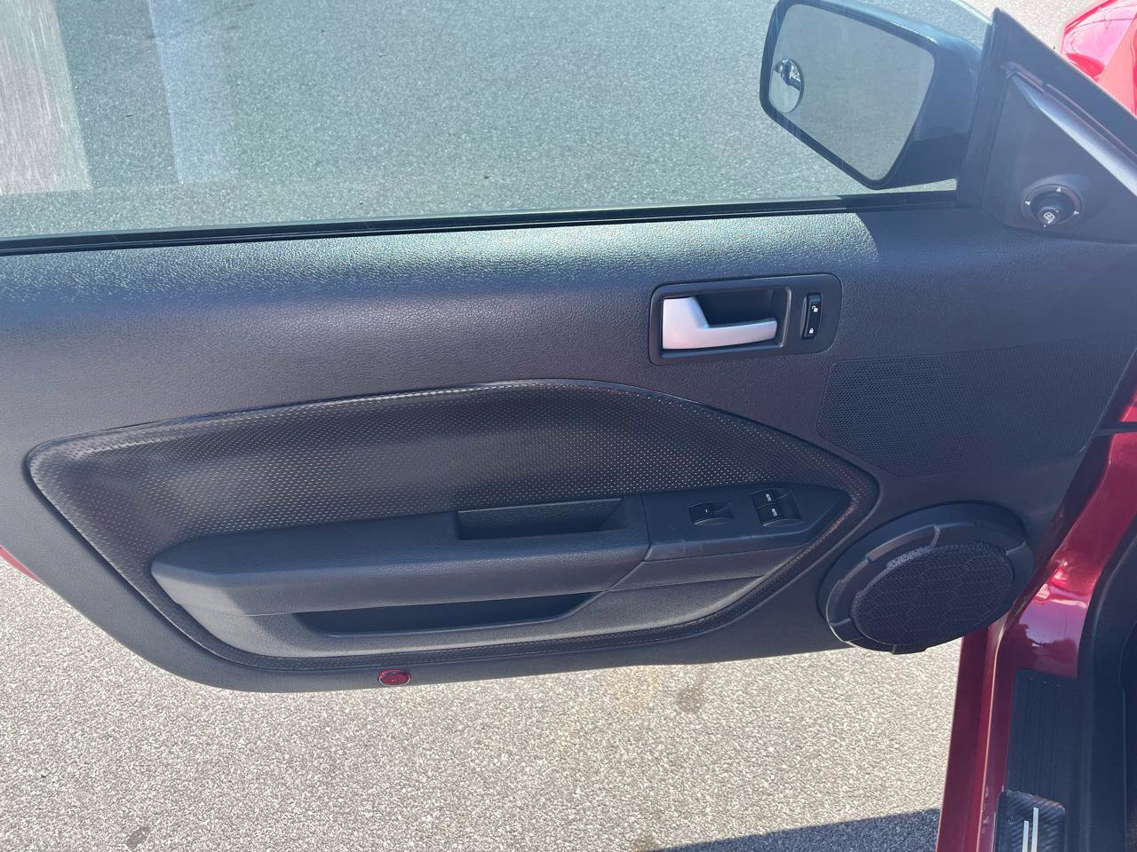 Used 2007 Ford Mustang GT image 11