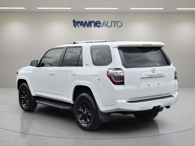 Used 2021 Toyota 4Runner SR5 Premium w/ Moonroof Package AWD/4WD image 4