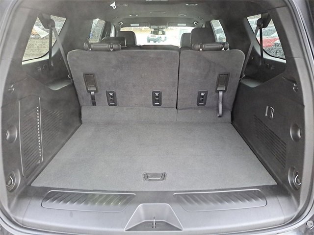 Used 2024 Chevrolet Suburban LT image 27