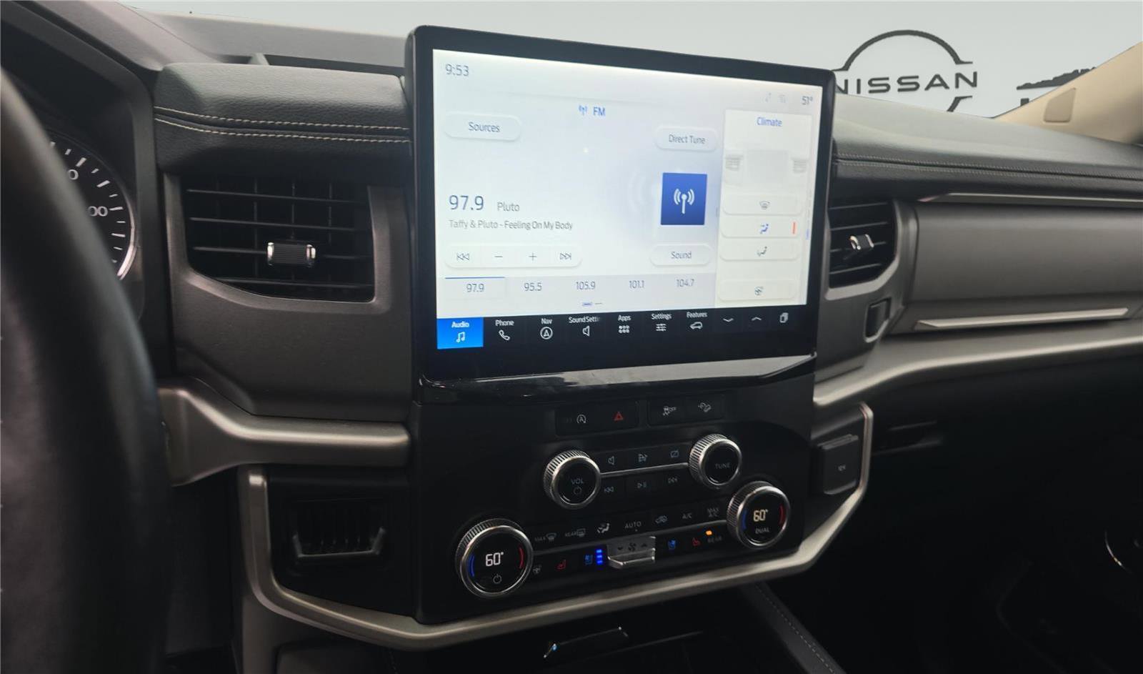 Used 2024 Ford Expedition Max XLT image 10