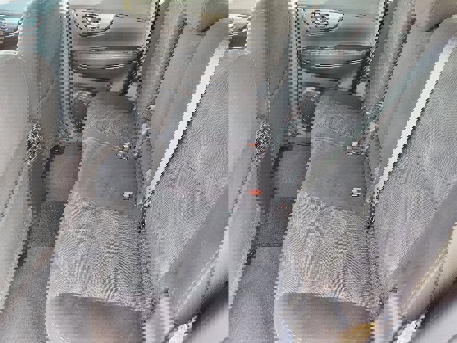 Used 2014 Nissan Rogue SV w/ SV Premium Package image 24