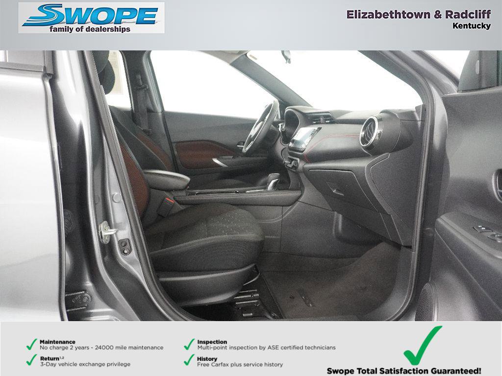 Used 2024 Nissan Kicks SR image 11